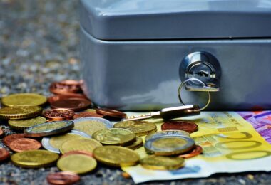 Aneks WIBOR do umowy kredytu hipotecznego – warto podpisywać?